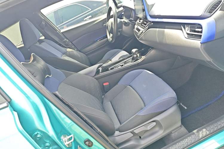 Used Toyota C-HR 2018 2.0L Leading Edition China V-standard Right Front Seat