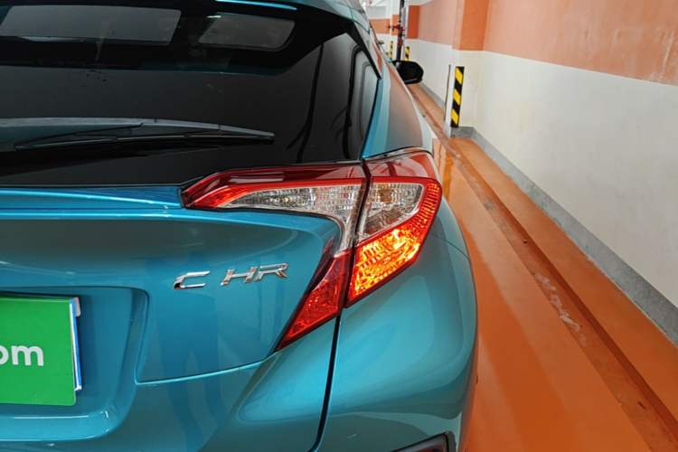 Used Toyota C-HR 2018 2.0L Leading Edition China V-standard Right Rear Taillight