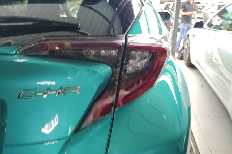 Used Toyota C-HR 2018 2.0L Luxury Edition China V Standard Right Rear Taillight