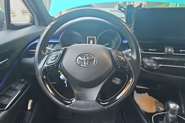 Used Toyota C-HR 2018 2.0L Luxury Edition China V Standard Steering Wheel