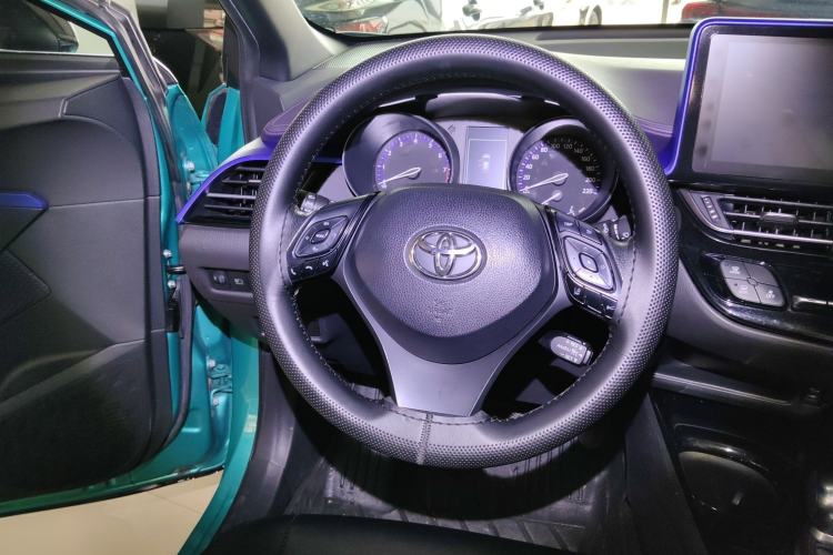Used Toyota C-HR 2018 2.0L Leading Edition China V-standard Steering Wheel