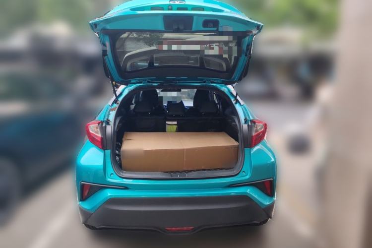 Used Toyota C-HR 2018 2.0L Leading Edition China V-standard Trunk