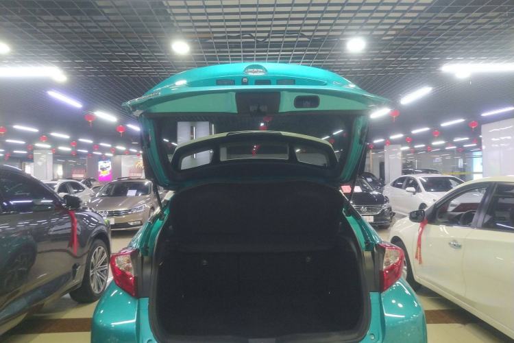 Used Toyota C-HR 2018 2.0L Leading Edition China VI Trunk
