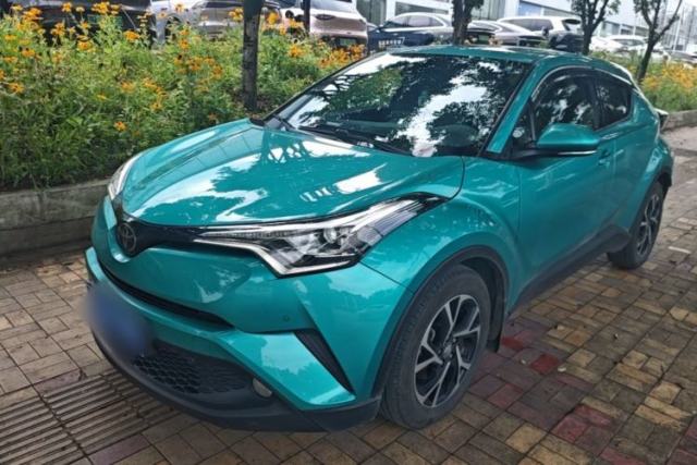 Used Toyota C-HR 2018 2.0L Luxury Sunroof Version China V Emission Standard