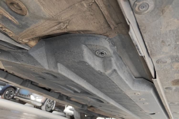 Used Toyota C-HR 2018 2.0L Leading with Sunroof China VI Standard Chassis Front Left