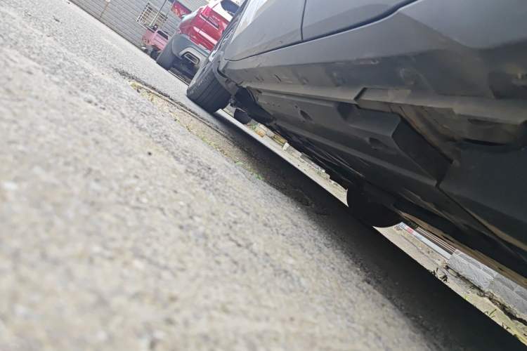 Used Toyota C-HR 2018 2.0L Leading Edition China V-standard Chassis Rear Left