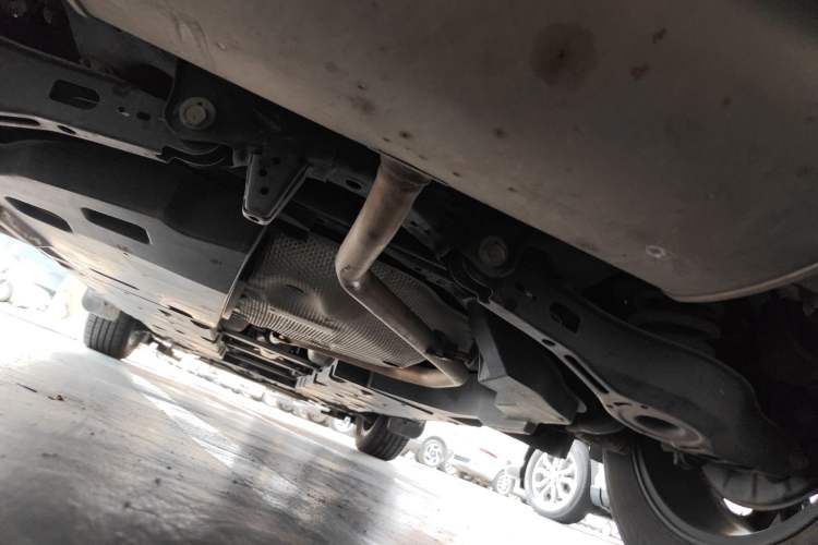Used Toyota C-HR 2018 2.0L Leading with Sunroof China VI Standard Chassis Rear