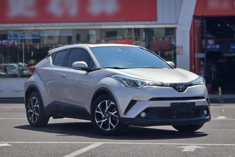 Used Toyota C-HR 2018 2.0L Leading with Sunroof China VI Standard Exterior 2