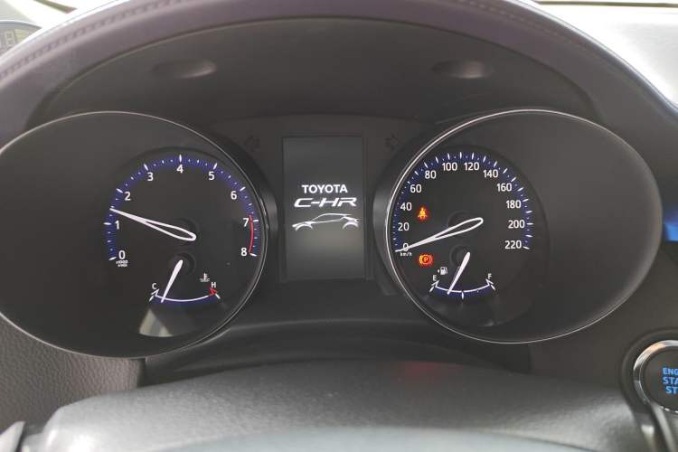 Used Toyota C-HR 2018 2.0L Leading with Sunroof China VI Standard Instrument Cluster