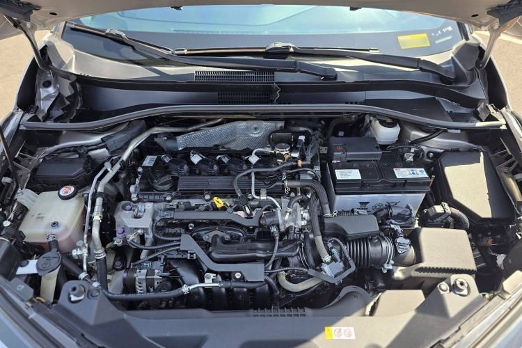 Used Toyota C-HR 2018 2.0L Leading with Sunroof China VI Standard Interior 3