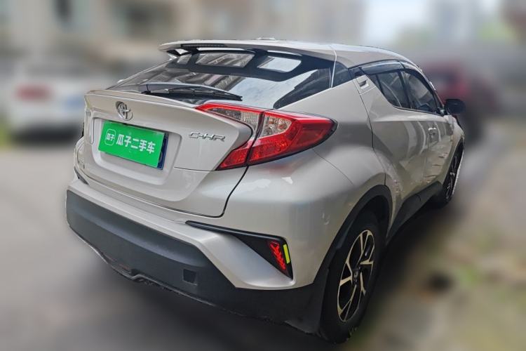 Used Toyota C-HR 2018 2.0L Leading Edition China V-standard Rear Right 45 Deg