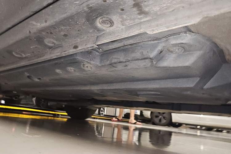 Used Toyota C-HR 2018 2.0L Leading Edition China VI Chassis Front Right