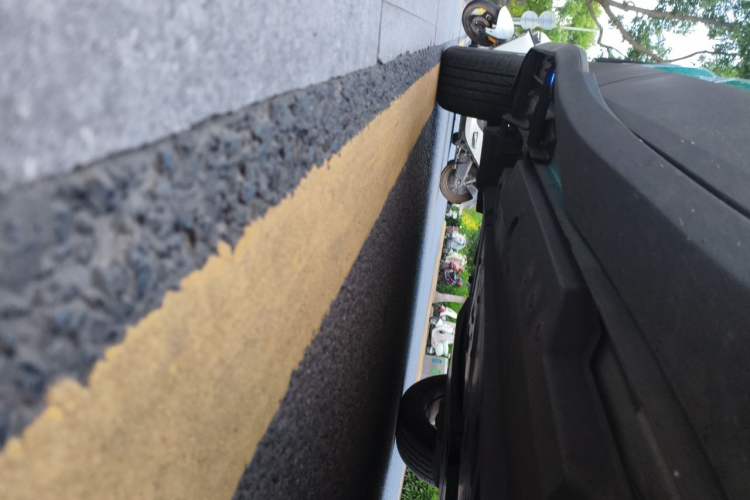 Used Toyota C-HR 2018 2.0L Leading Edition China V-standard Chassis Front Right