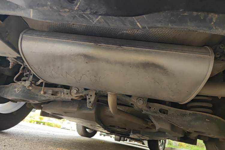 Used Toyota C-HR 2018 2.0L Luxury Sunroof Version China VI Standard Chassis Rear