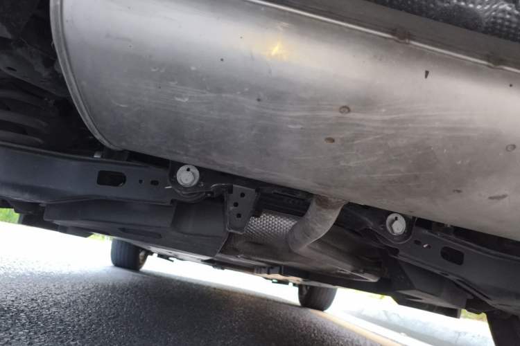 Used Toyota C-HR 2018 2.0L Leading Edition China V-standard Chassis Rear