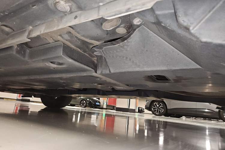 Used Toyota C-HR 2018 2.0L Leading Edition China VI Chassis Rear Left