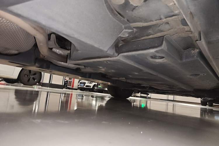 Used Toyota C-HR 2018 2.0L Leading Edition China VI Chassis Rear Right