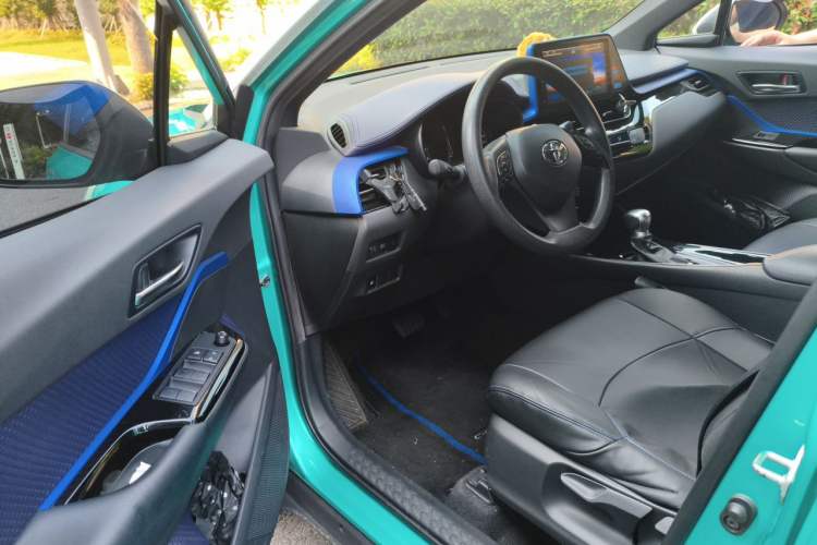 Used Toyota C-HR 2018 2.0L Leading Edition China V-standard Driver Seat
