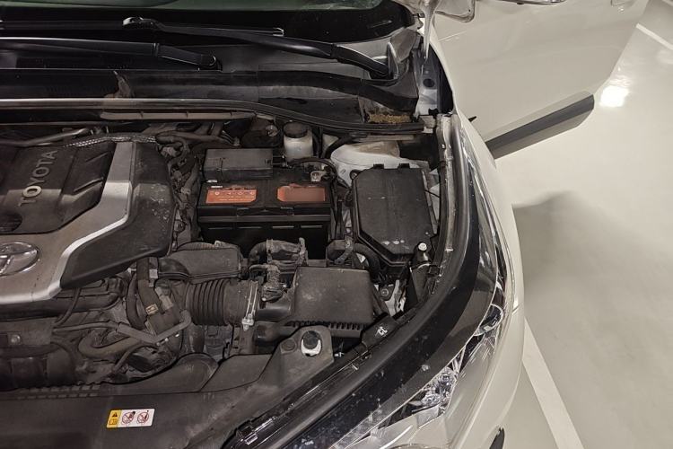 Used Toyota C-HR 2018 2.0L Leading Edition China VI Engine Bay Left