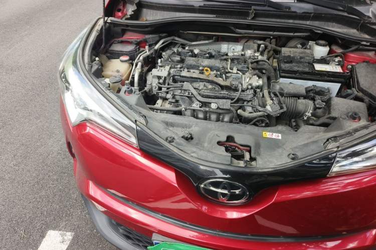 Used Toyota C-HR 2018 2.0L Leading Edition China VI Engine Bay Right