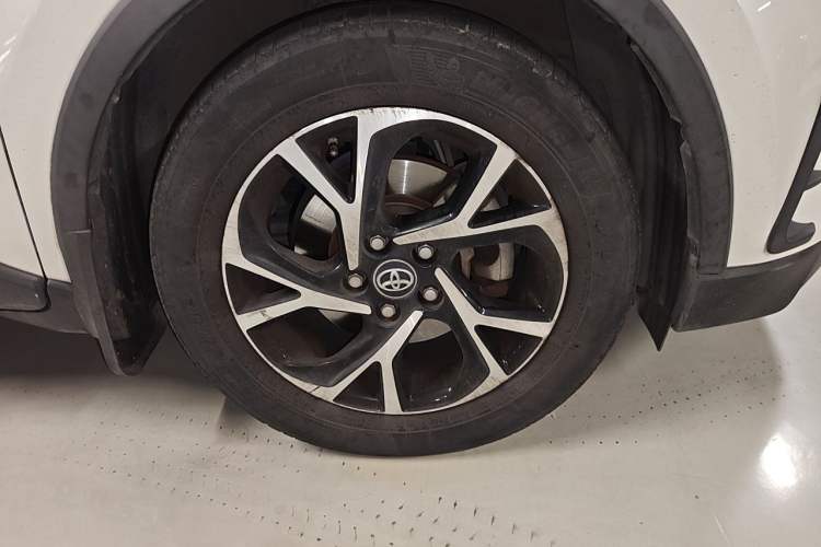 Used Toyota C-HR 2018 2.0L Leading Edition China VI Exterior 7