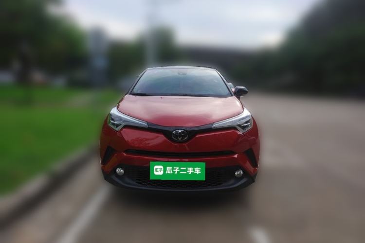 Used Toyota C-HR 2018 2.0L Luxury Sunroof Version China VI Standard Front