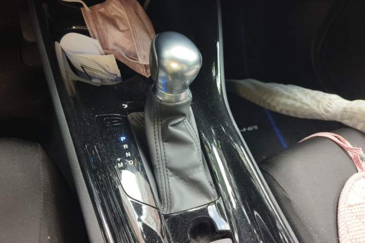 Used Toyota C-HR 2018 2.0L Leading Edition China VI Gear Lever