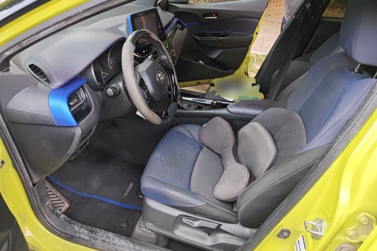 Used Toyota C-HR 2018 2.0L Luxury Sunroof Version China VI Standard Left Front Seat