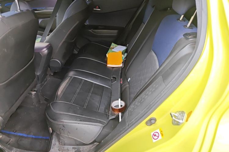 Used Toyota C-HR 2018 2.0L Luxury Sunroof Version China VI Standard Left Rear Seat