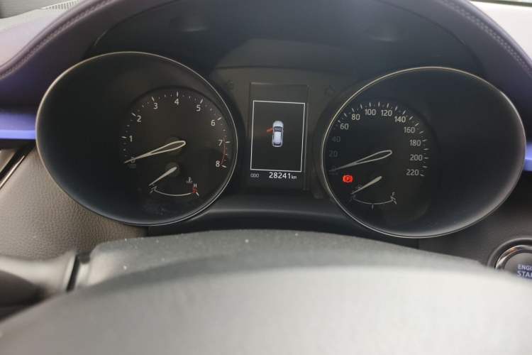 Used Toyota C-HR 2018 2.0L Leading Edition China VI Odometer Close Up