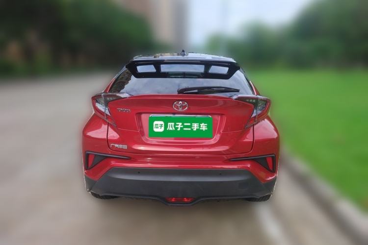 Used Toyota C-HR 2018 2.0L Luxury Sunroof Version China VI Standard Rear