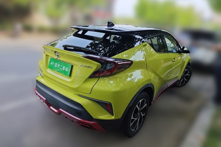 Used Toyota C-HR 2018 2.0L Luxury Sunroof Version China VI Standard Rear Right 45 Deg