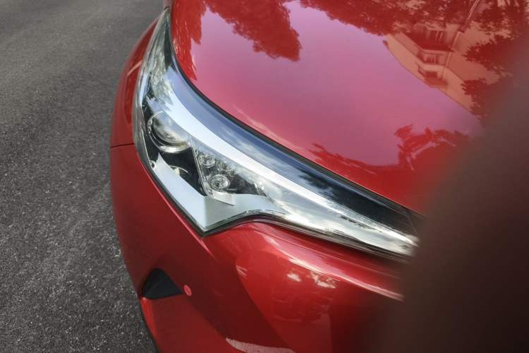 Used Toyota C-HR 2018 2.0L Leading Edition China VI Right Front Headlight