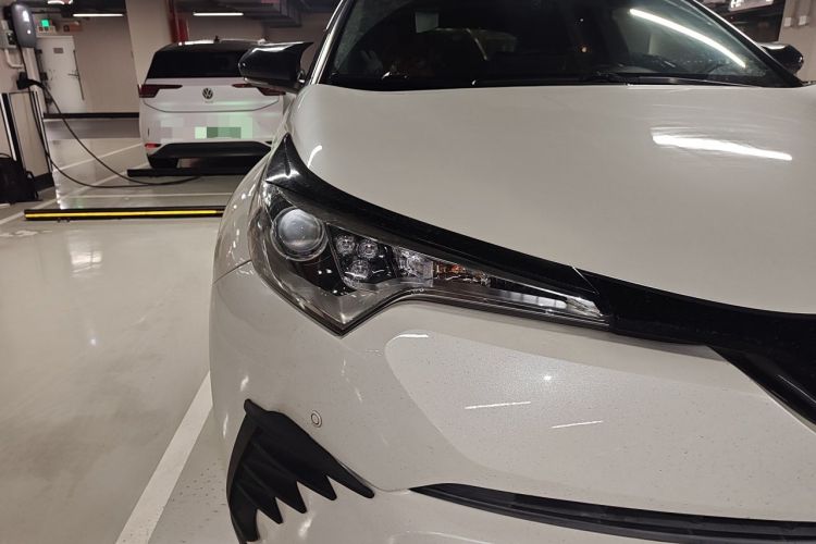 Used Toyota C-HR 2018 2.0L Leading Edition China VI Right Front Headlight