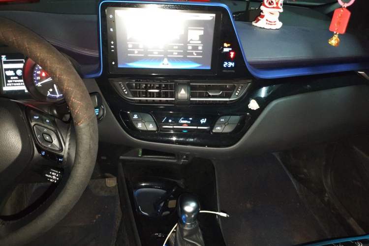 Used Toyota C-HR 2018 2.0L Leading Edition China V-standard Audio And AC Panel
