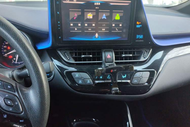 Used Toyota C-HR 2018 2.0L Leading Edition China V-standard Audio And AC Panel