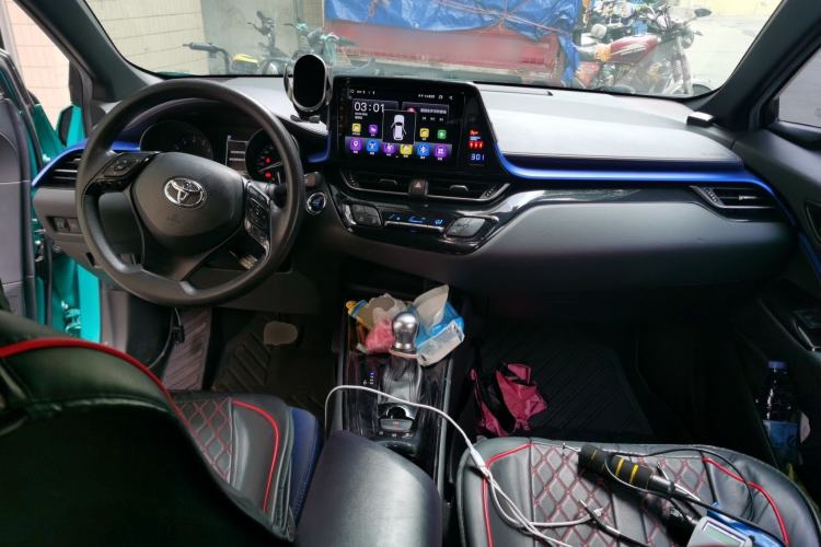Used Toyota C-HR 2018 2.0L Leading Edition China VI Center Console