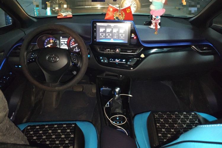 Used Toyota C-HR 2018 2.0L Leading Edition China V-standard Center Console