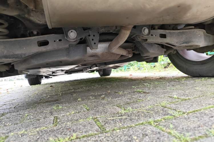 Used Toyota C-HR 2018 2.0L Leading with Sunroof China VI Standard Chassis Rear