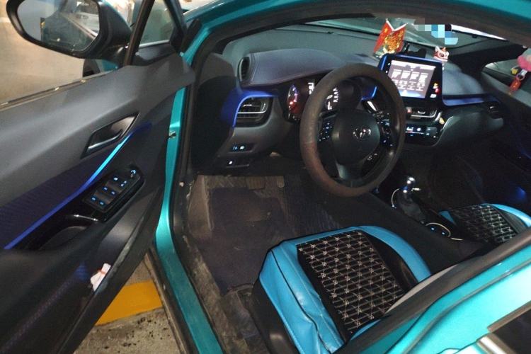 Used Toyota C-HR 2018 2.0L Leading Edition China V-standard Driver Seat