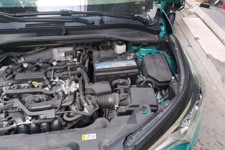 Used Toyota C-HR 2018 2.0L Leading Edition China VI Engine Bay Left