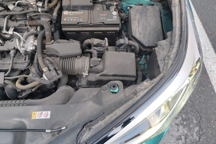 Used Toyota C-HR 2018 2.0L Luxury Edition China V Standard Engine Bay Left