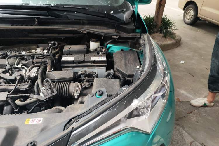 Used Toyota C-HR 2018 2.0L Elite Edition China V standard Engine Bay Left