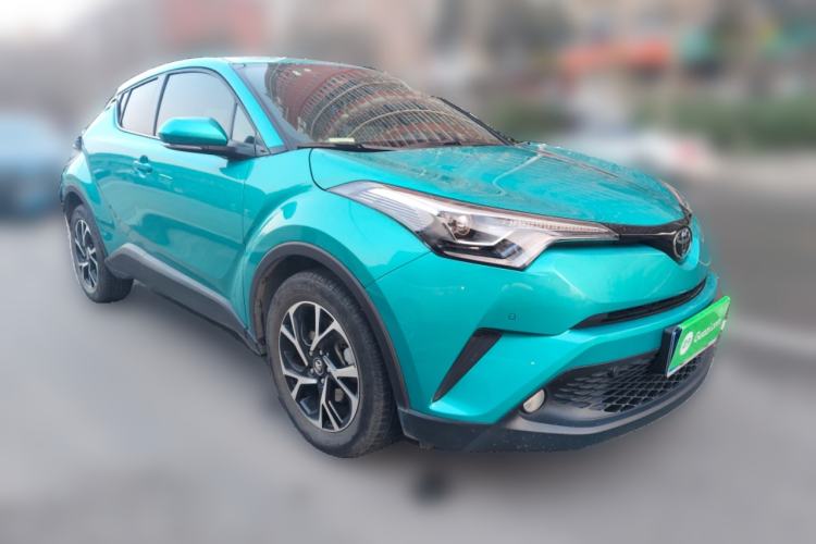 Used Toyota C-HR 2018 2.0L Luxury Edition China V Standard Front Right 45 Deg