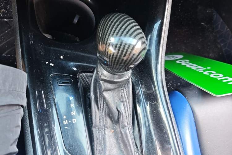 Used Toyota C-HR 2018 2.0L Leading Edition China V-standard Gear Lever