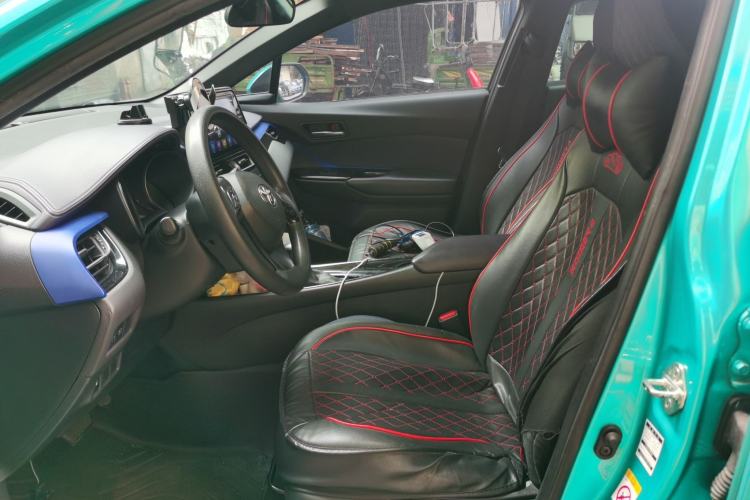 Used Toyota C-HR 2018 2.0L Leading Edition China VI Left Front Seat