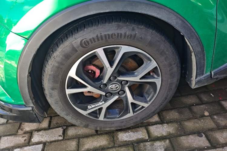 Used Toyota C-HR 2018 2.0L Leading Edition China V-standard Left Front Wheel Hub