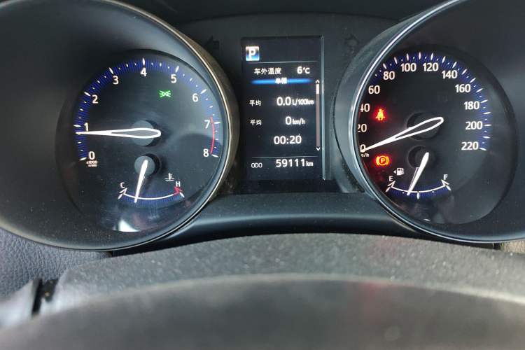 Used Toyota C-HR 2018 2.0L Leading Edition China V-standard Odometer Close Up