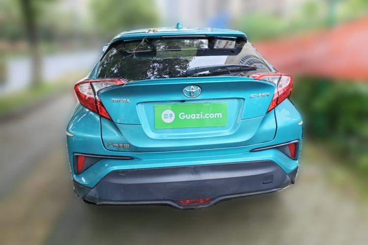 Used Toyota C-HR 2018 2.0L Leading with Sunroof China VI Standard Rear