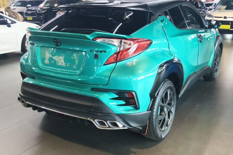 Used Toyota C-HR 2018 2.0L Leading Edition China VI Rear Right 45 Deg